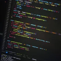برنامه‌نویس و طراح سایت و اپلیکیشن