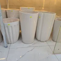 تعدادی گلدون