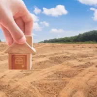 فروش-مجزا-شش-قواره-زمین-در-بسطام