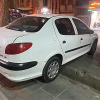 ۲۰۶ اس دی v2