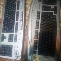 دو عدد کیبورد سالم و یک موس