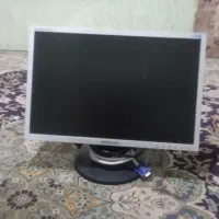یه مانیتور سامسونک