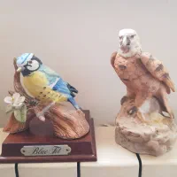 دو عدد مجسمه پرنده