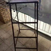 چهار پایه آهنی