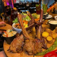 استخدام نیرو در کافه رستوران ساده تا ماهر|استخدام خدمات فروشگاه و رستوران|تهران, تجریش|دیوار