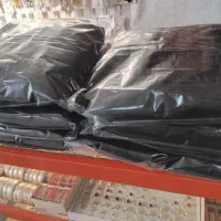 خاویار و زنبوری