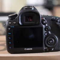 دوربین نیکون D810 و لنز کیت و چند دوربین دیگر|دوربین عکاسی و فیلم‌برداری|تهران, چیتگر|دیوار