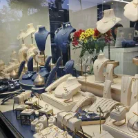 کارمند اداری با تجربه حسابدار نیروی فروش|استخدام اداری و مدیریت|لنگرود, |دیوار