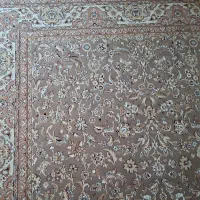 فرش ماشینی ۹ متری و یک فرش گرد پادری
