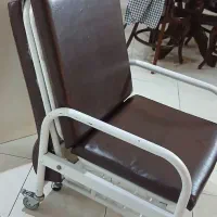 صندلی تخت شو تاشو همراه بیمار