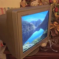 مانیتور مونیتور سامسونگ قدیمی مناسب دوربین|قطعات و لوازم جانبی رایانه|همدان, |دیوار