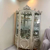 بوفه پایه دارشیک