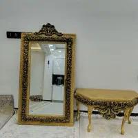 آینه و کنسول تمیز