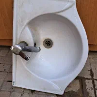 روشویی با شیر و بدون پایه