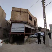 فروش سه طبقه ساختمان تجاری