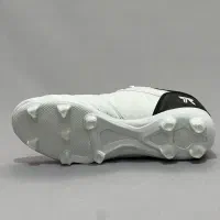 کفش کتونی کتانی فوتبال فوتبالی چمن چمنی خارجی|کیف، کفش، کمربند|قم, نیروگاه|دیوار