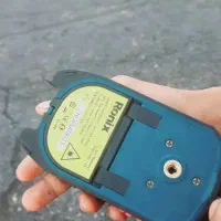 تراز لیزری رونیکس