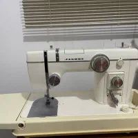 چرخ. خیاطی ژانومه 802