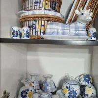 تعدادی ظروف نو و سالم