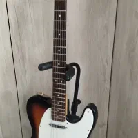 گیتار اسکوایر بولت کم کار کرد و آمپلیفایر