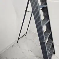 نردبان فلزی