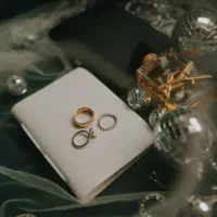 آتلیه تخصصی عروس و کودک آراز