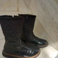 کفش بچگانه