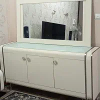 آینه کنسول و میز تی وی