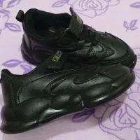 کفش اسپرت سایز ۲۶|کفش و لباس بچه|آمل, |دیوار