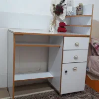 میز تحریر|میز تحریر و کامپیوتر|قم, ژاندارمها|دیوار