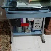 میز کامیپوتر   و تلویریون
