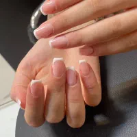 کاشت و ترمیم ناخن