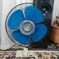 دوتا پنکه یکی توشیبا و یکی پارس خزر سالم و تمیز