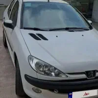 ۲۰۶ صندوقدار V8