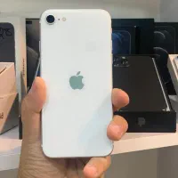 iPhone se حافظه 128 داستگاه بدون خط خش