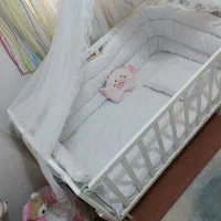 تخت کودک گهواره شو و کنار مادر|اسباب و اثاث بچه|زنجان, |دیوار