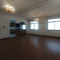 آپارتمان با حیاط خلوت جنب رستوران ضیافت