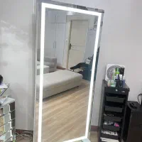 آیینه قدی بلند