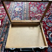 ویترین ، جعبه انگشتر|کلکسیون اشیاء عتیقه|سمنان, |دیوار