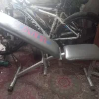 میز پرس خارجی در حد نو قابل تنظیم