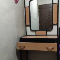 میز آرایش به همراه صندلی