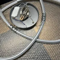 کارگر کارگاه تولید لوستر و آباژور مدرن