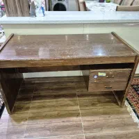 میز تحریر و اداری
