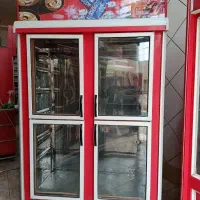 یک عددیخچال ویترینی 4درب یک طرف نما