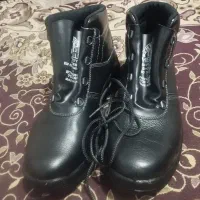کفش ایمنی و لباس کار