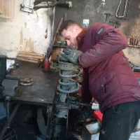 جلوبندی سازی و کمک فنر سازی محمود همتی|خدمات موتور و ماشین|پردیس, فاز ۸|دیوار