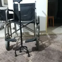 ویلچر تاشو تا وزن ۱۰۰ کیلو پایه تاشو لاستیک توپر|آرایشی، بهداشتی، درمانی|بومهن, |دیوار