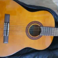 گیتار یاماها c70