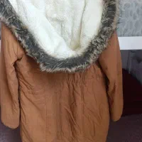 پالتوزنانه|لباس|نیشابور, گنبد سبز|دیوار