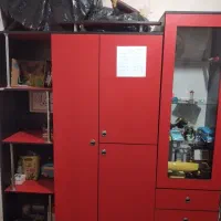 کمدلباسی و ویترین و میز تحریر(اداری)وفرش اتاق کودک